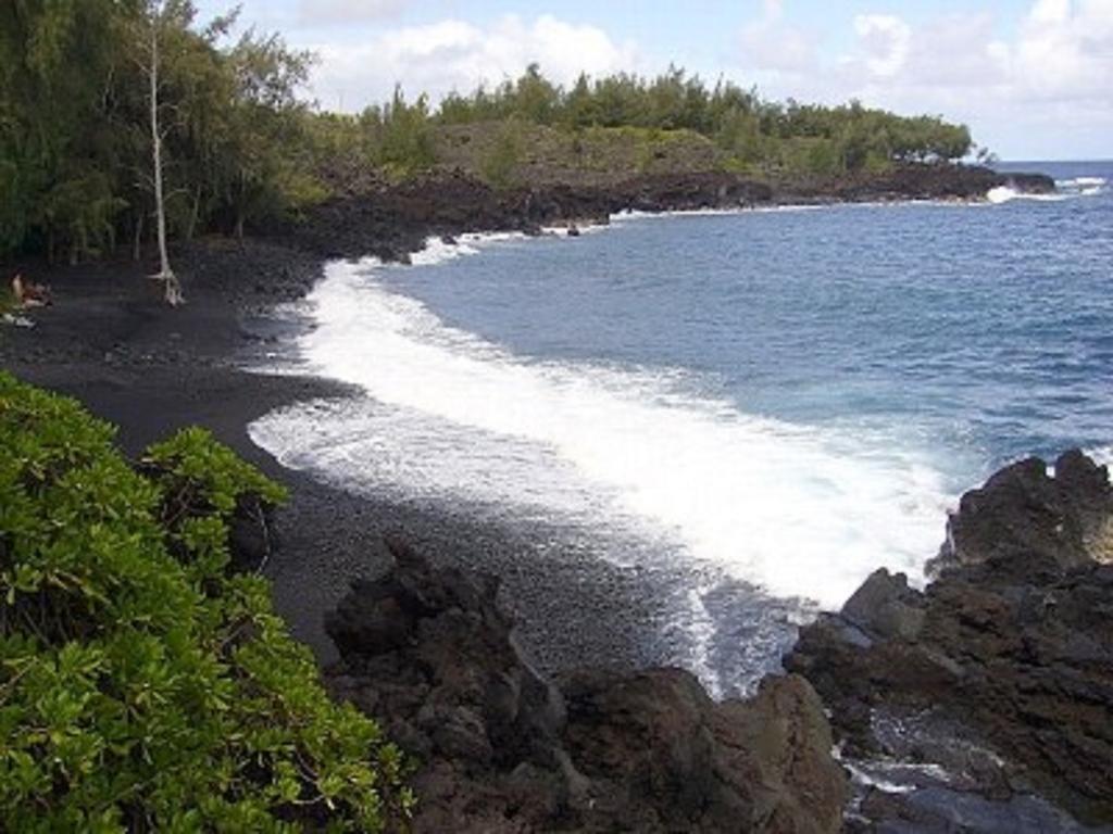 Whale House At Kehena Beach Pahoa Buitenkant foto